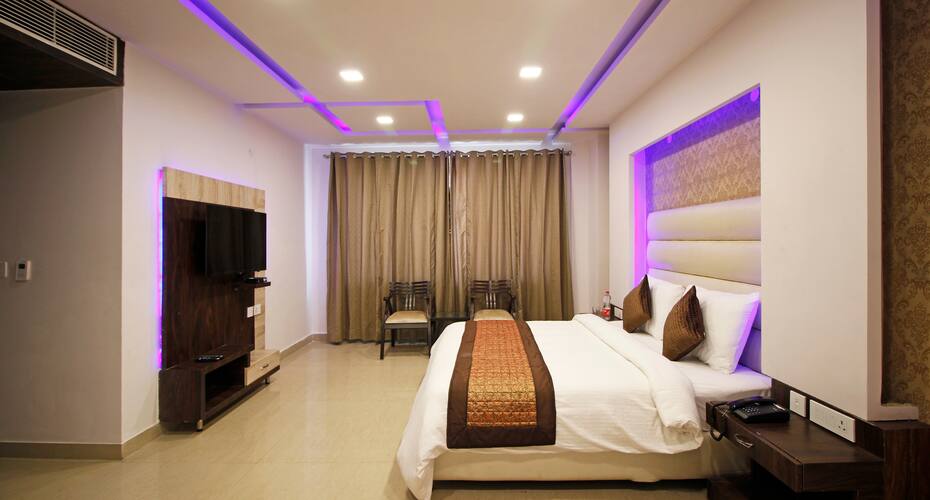 Park Residency, Pritampura, New Delhi 1