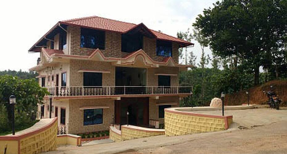 Sapthagiri Royal Stay, Coorg 1