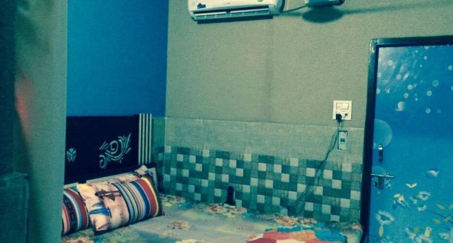 Hotel Heavens, Jhajjar 3