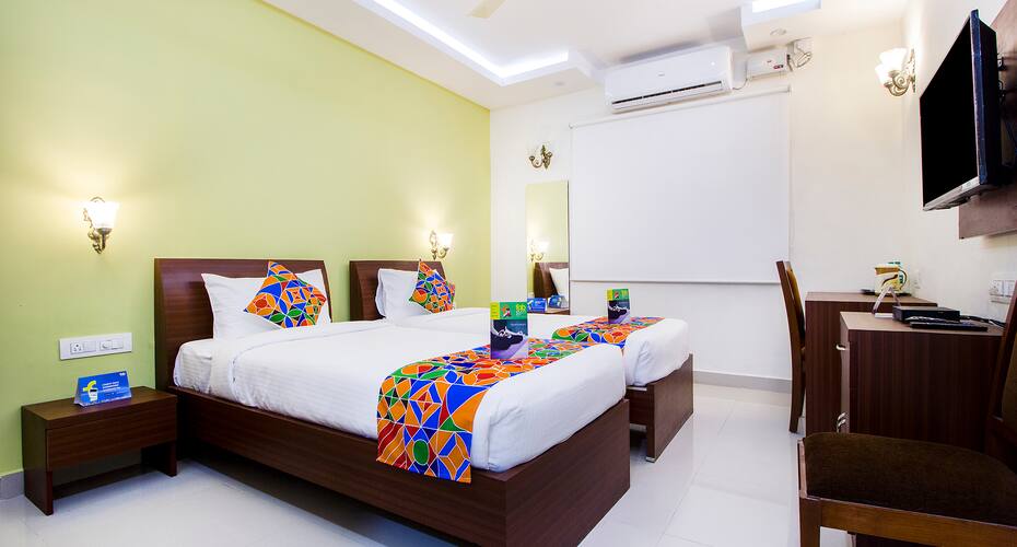 Hotel Windsor Castle Inn Bangalore Price Reviews Photos Address