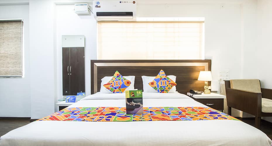Hotel Roots Nest Malleshwaram, Bangalore 4