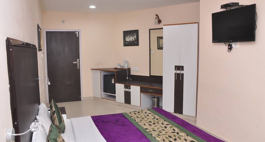Hotel City Heights, Solan 1