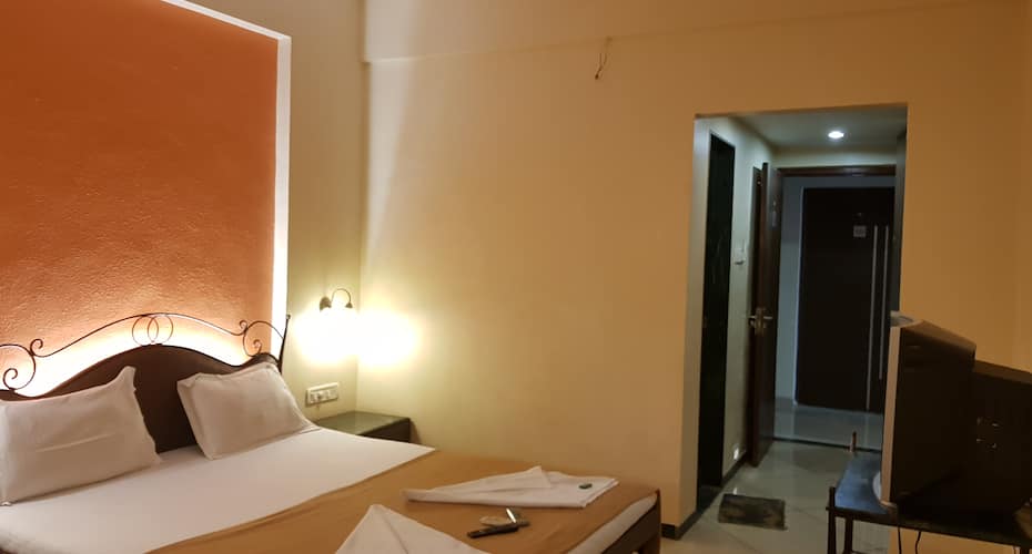 Hotel Sanai Residency, Wai 4