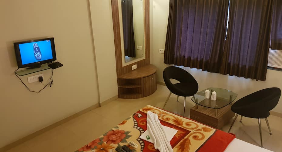Hotel Sanai Residency, Wai 5