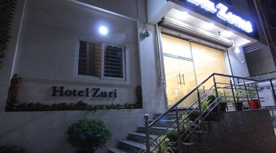Ostin Zuri, Guntur 1