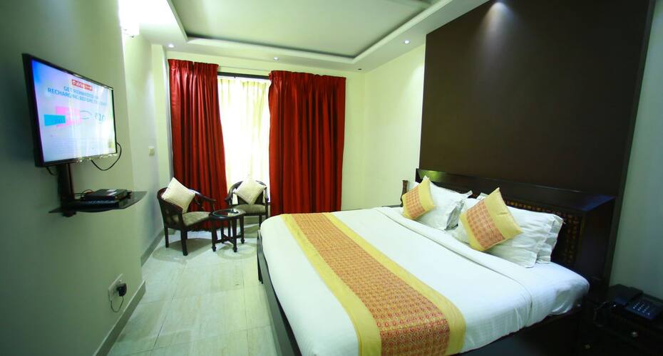 Sparklin Suites, Gurgaon 5