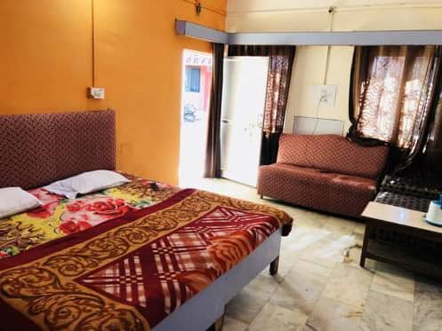 Hotel Manjushree, Pachmarhi 2
