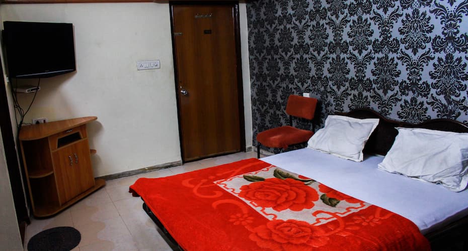 Hotel Pleasure Palace (Near Gangwal Bus Stand), Indore, Indore 4