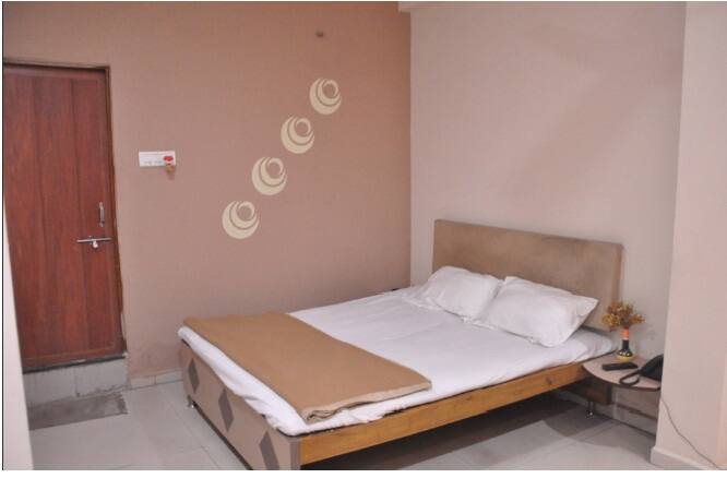 Drishti Inn, Nagpur 4