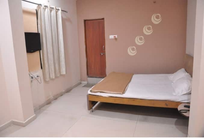 Drishti Inn, Nagpur 5