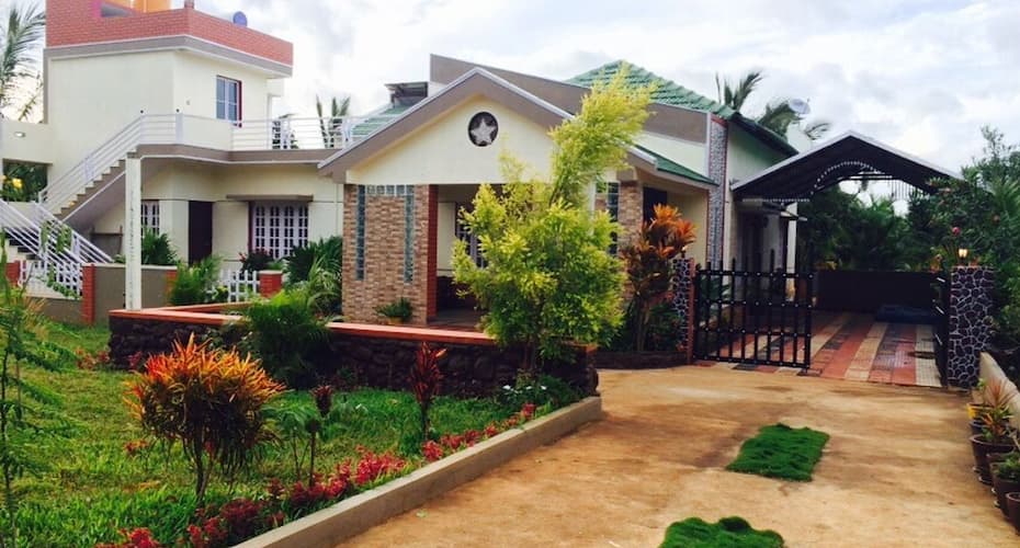 The Green Leaves Homestay, Chikmaglur 1