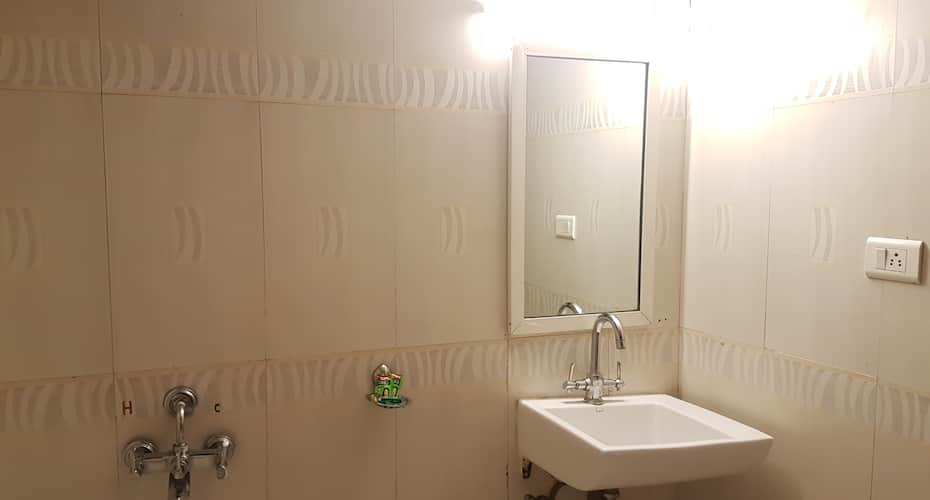 Hotel Rainbow Retreat, Lonavala 5