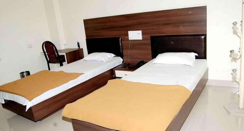 Hotel Navjivan, Ahmedabad 5