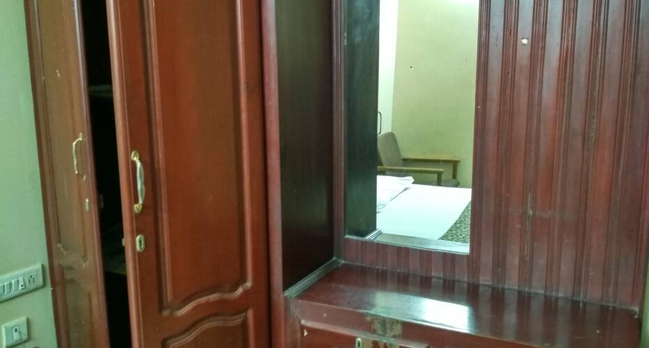 Saj Rest Inn, Kannur 4