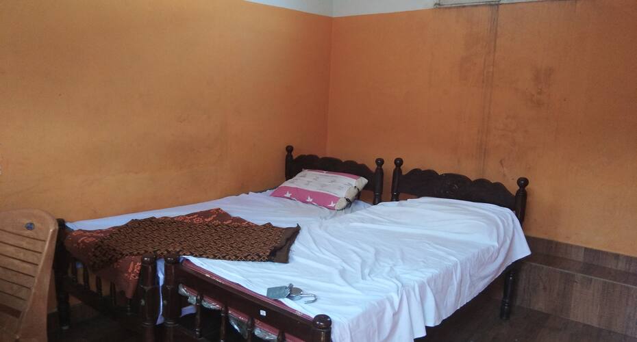 Everest Lodge, Kannur 2