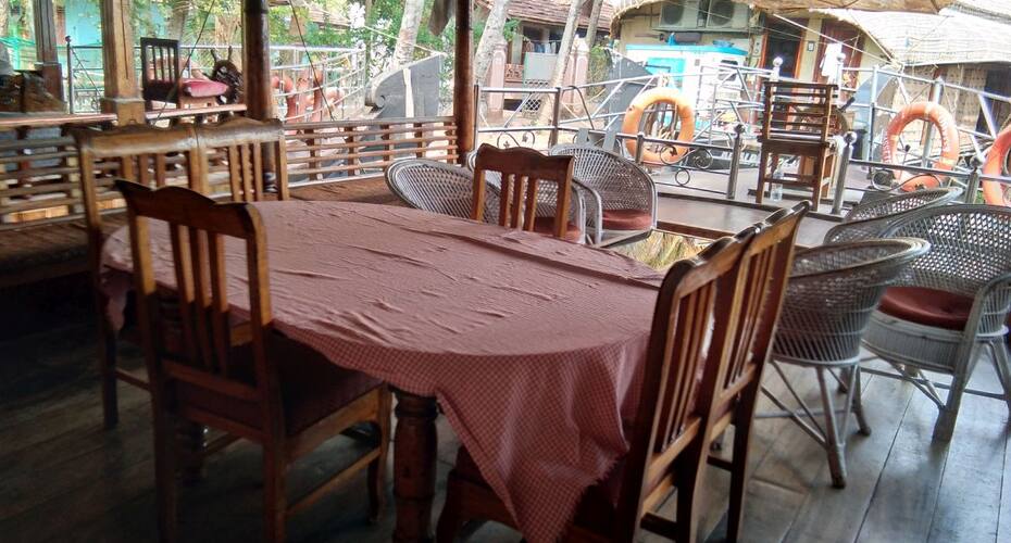 Welcome Cruise 7 Bed, Alleppey 5