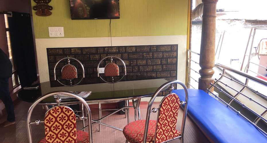 Kaushik Green Castle Cruise, Alleppey 2