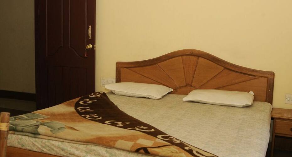 S B Cottage Munnar Book This Hotel At The Best Price Only On
