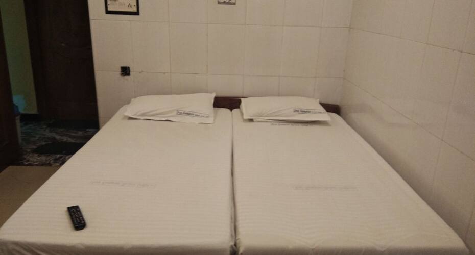 Sree Kumaran Deluxe Lodge, Ramanathapuram 3
