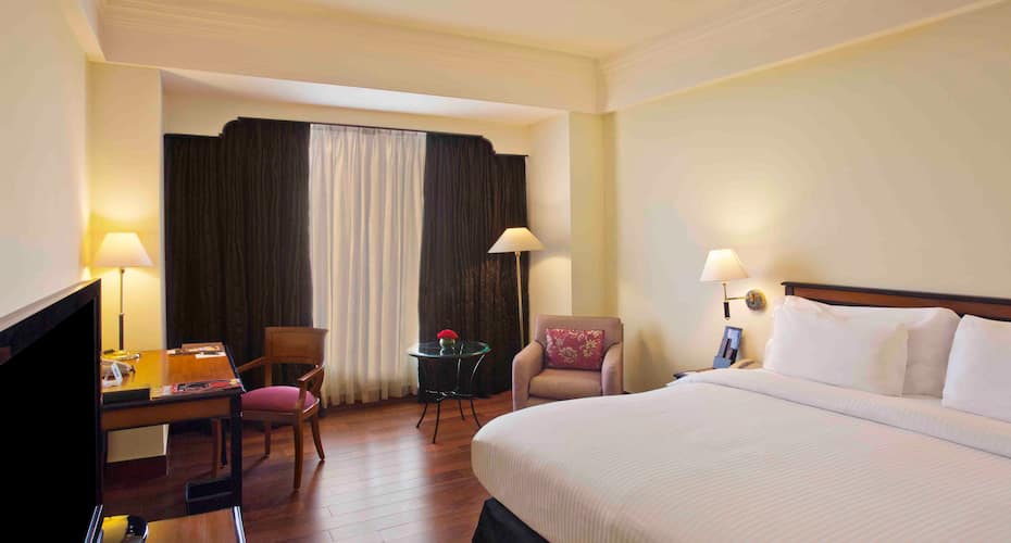 Eros Hotel New Delhi Nehru Place New Delhi Price Reviews Photos Address The hotel's new rooms provide fresh and contemporary stay experience with unique design offerings new delhi's sole split level horizon club lounge offers panoramic views of the city's historic district with exceptional service to discerning guests. eros hotel new delhi nehru place new