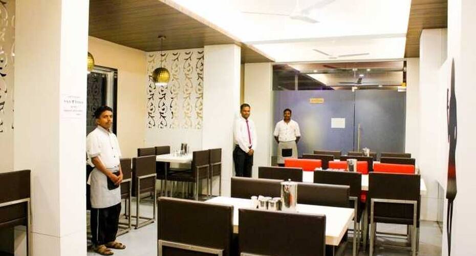 Hotel Tandoor Corner, Kolhapur 4