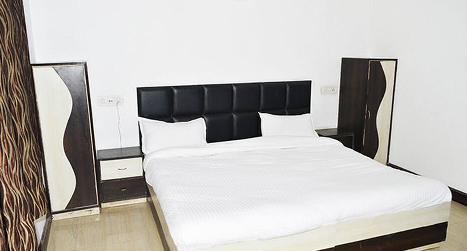 Hotel Shree Inn, Junagadh 5