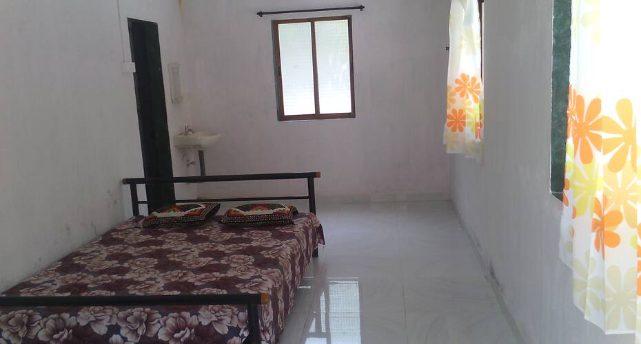 Ballaleshwar Cottage, Alibaug 1