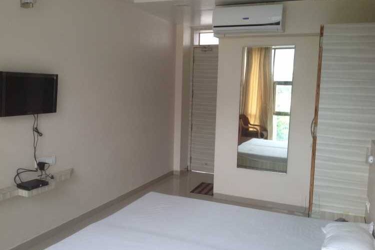 Hotel Malhar Executive and Lodging, Kolhapur 4