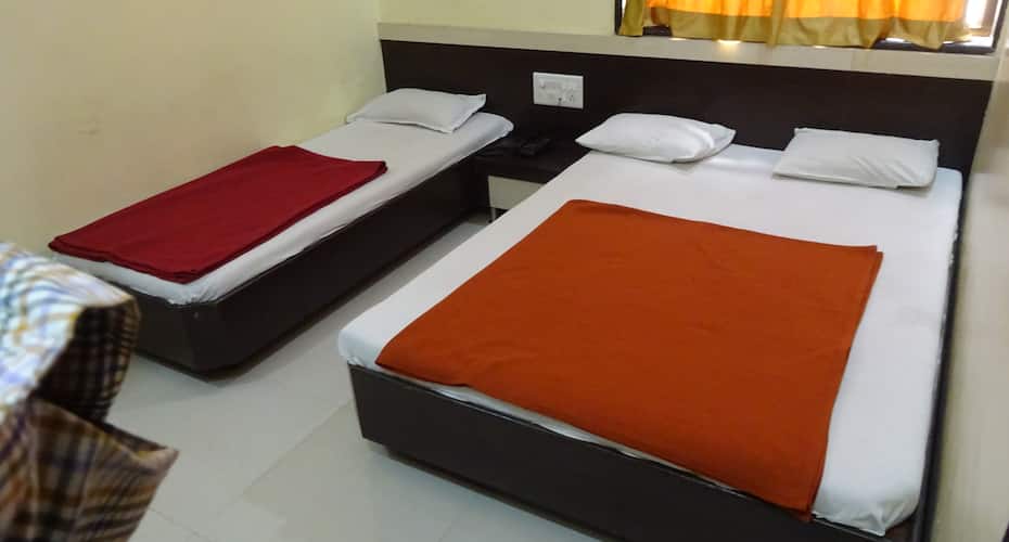 Hotel Sai Swastik by Sky Stays, Shirdi 4