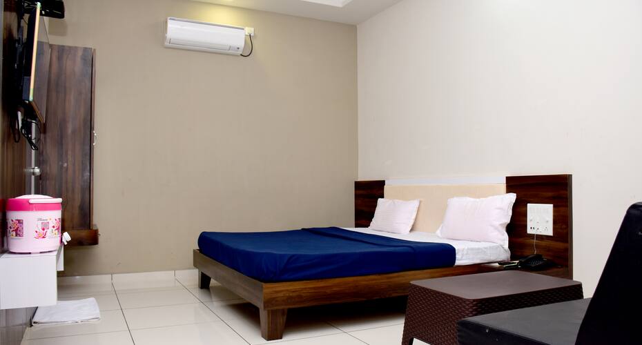 Bhalkeshwar Villa Resort, Veraval 2