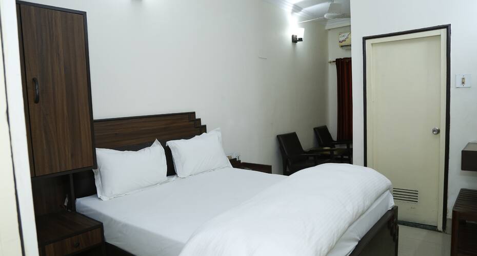 Hotel Omega BLU, Muzaffarnagar 2