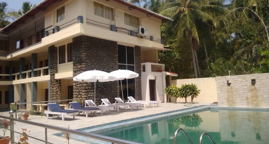 New Kovalam Beach Hotel, Kovalam 1