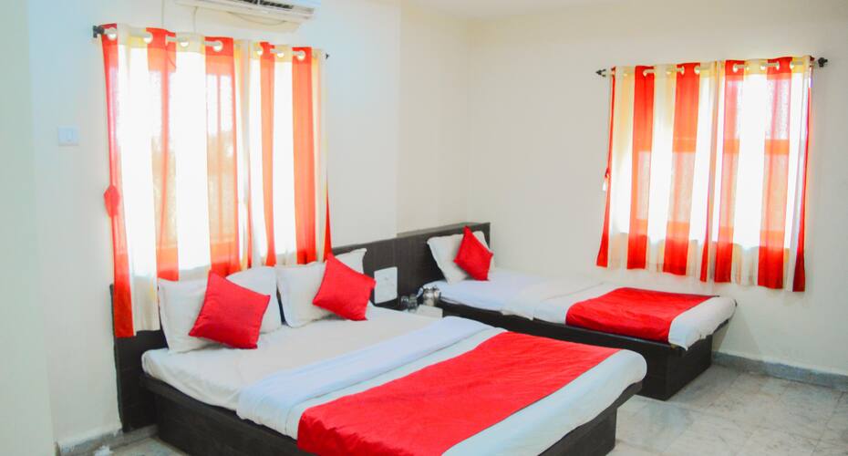 Hotel Raj, Shirdi 5