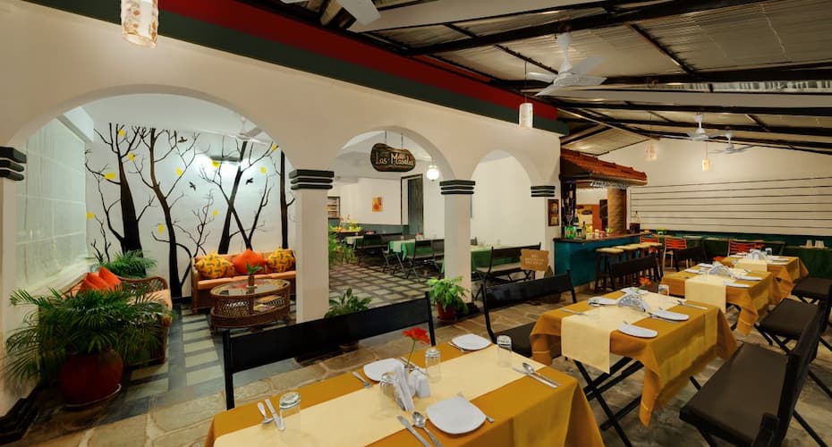 Santiago Beach Resort, Goa 3