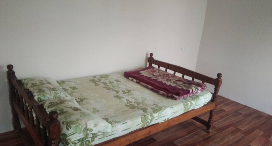 Sri Mini Cottage, Kodaikanal 5