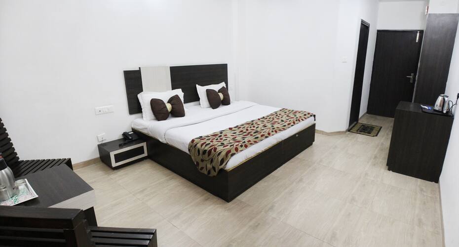 Hotel Vatika, Dharamshala 2