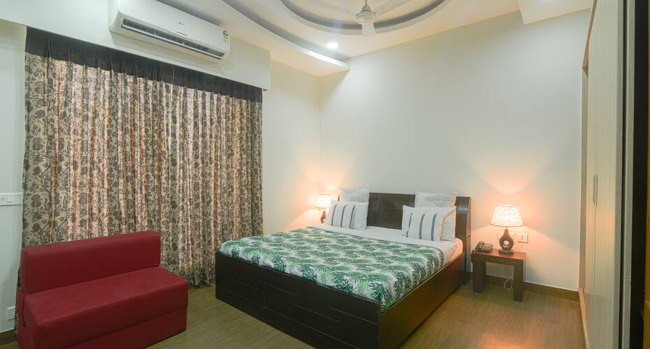 Perch Grove Golf Course Road, Gurgaon 2