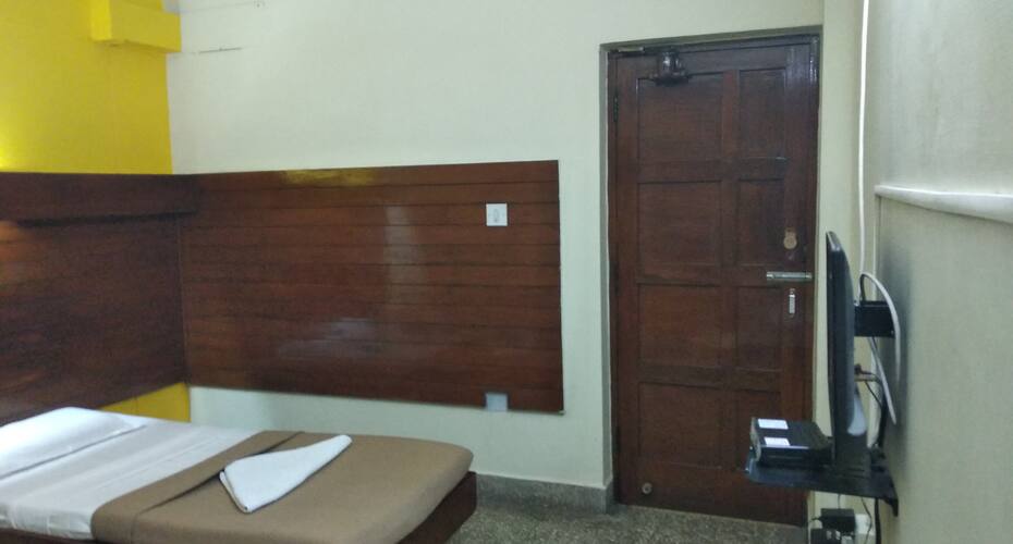 Pranam Comforts Lodge, Bangalore 4