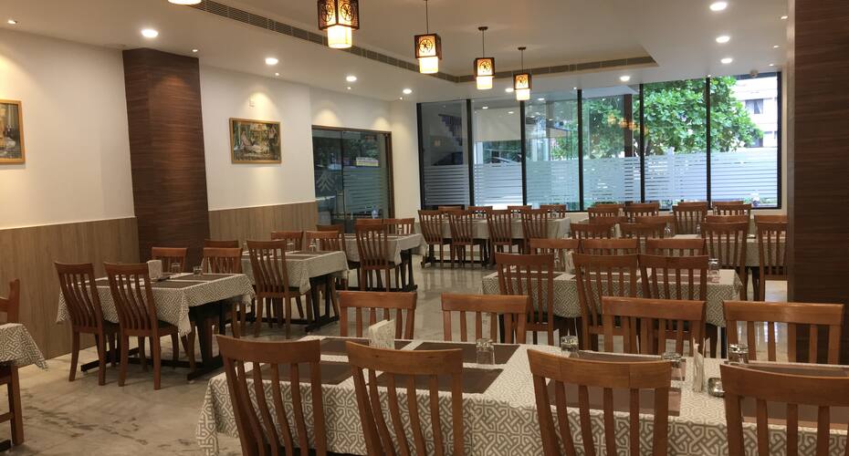 Hotel East Avenue, Kozhikode 3