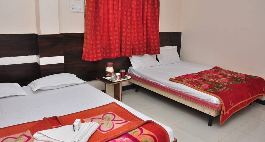 Hotel Shri Sai Palace, Shirdi 4
