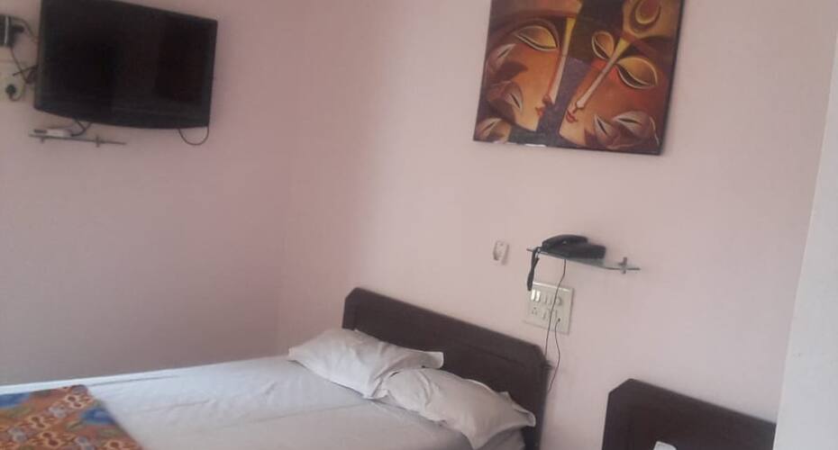 Hotel Sri Sai Durga Residency (Sandhya Group), Shirdi 4