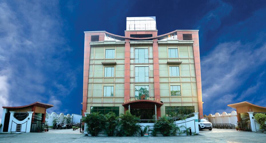 B L Hotel & Hospitality, Bareilly 2