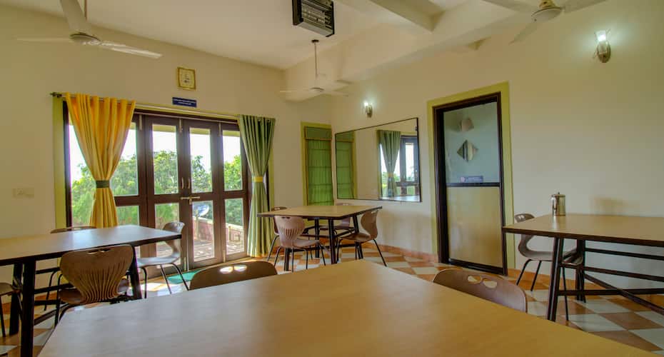 FabEscape House Khas Kokanwadi, Ganpatipule 5