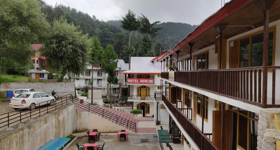 Hotel Ram Lakhan Dreamland, Patnitop 2