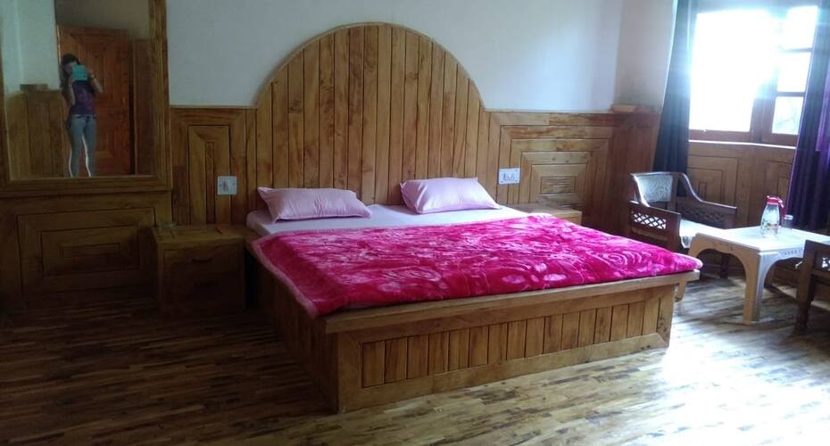 Amira Blossoms Cottage, Manali 4
