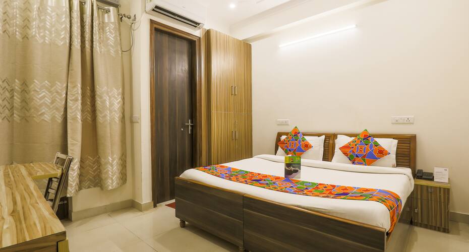 FabHotel Star Guest House Sector 38, Gurgaon 3