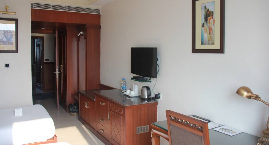 Royale De Casa, Guwahati 4