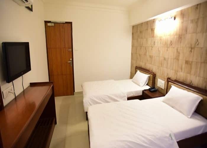 Hotel Apex Guest House, Ahmedabad 5