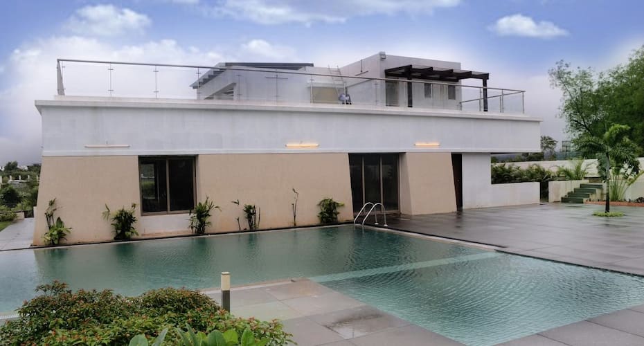 Miz Column 6BHK Villa With Pool and Party Hall, Lonavala 1