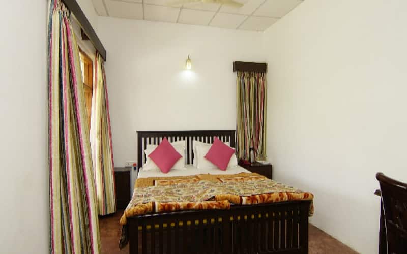 MPT Nilamber Cottages, Pachmarhi 1